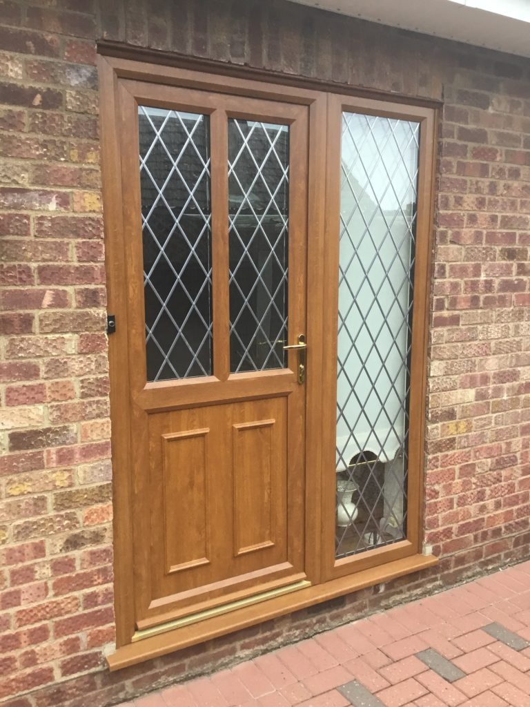 Composite-Door-and-side-screen